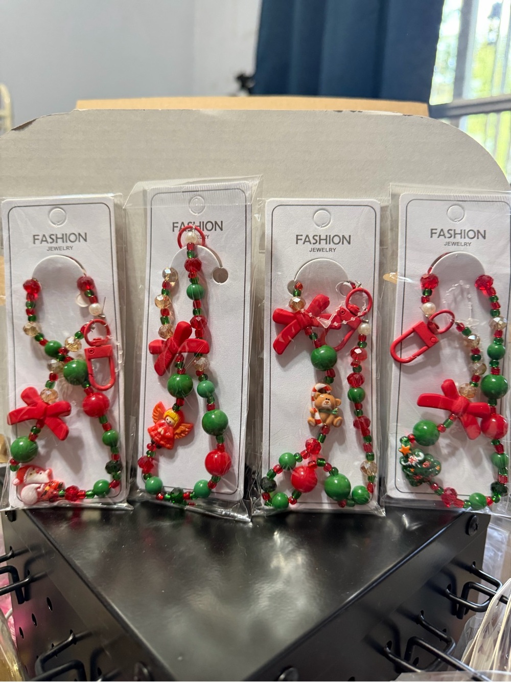 Fashion Jewelry Red and Green Holiday Beaded Key & Card Holder